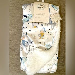 Brand new cuddly friends blanket. It was given as a baby shower gift. Never used